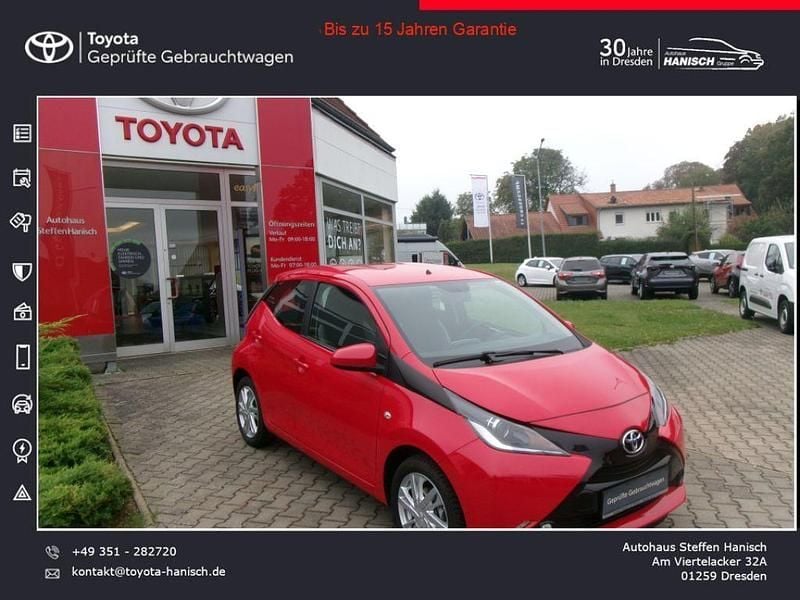 Vulcanorot Gebraucht 2015 Toyota Aygo X-play Kleinwagen | 9.490 € (Etwas zu teuer) - Bild 1/4