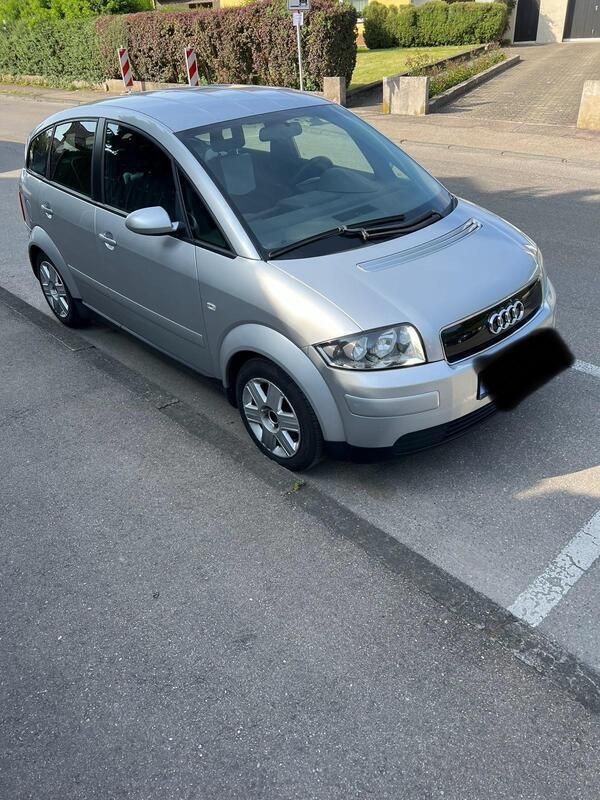 Grau Gebraucht 2004 Audi A2 Kleinwagen | 2.500 € (Guter Preis) - Bild 1/4