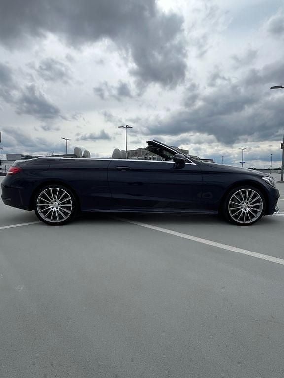 Gebraucht Mercedes C400 AMG line 333 PS (244 kW) 2017 Blau Cabrio