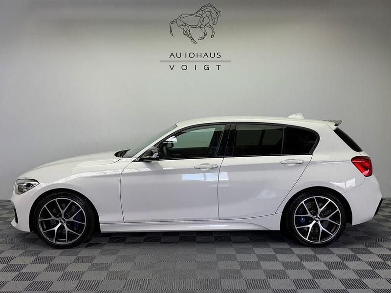 Weiß Gebraucht 2017 BMW M140 M Sport Limousine | 33.800 € (Fairer Preis) - Bild 1/4