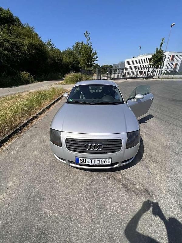 Silber Gebraucht 1998 Audi TT Coupé | 4.900 € (Fairer Preis) - Bild 1/4