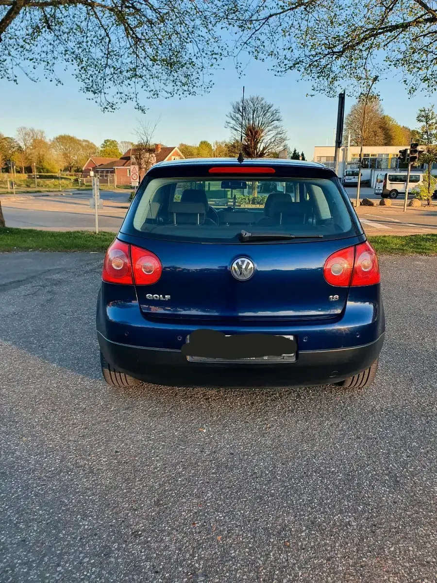 Gebraucht VW Golf V 102 PS (75 kW) 2007 Blau Limousine