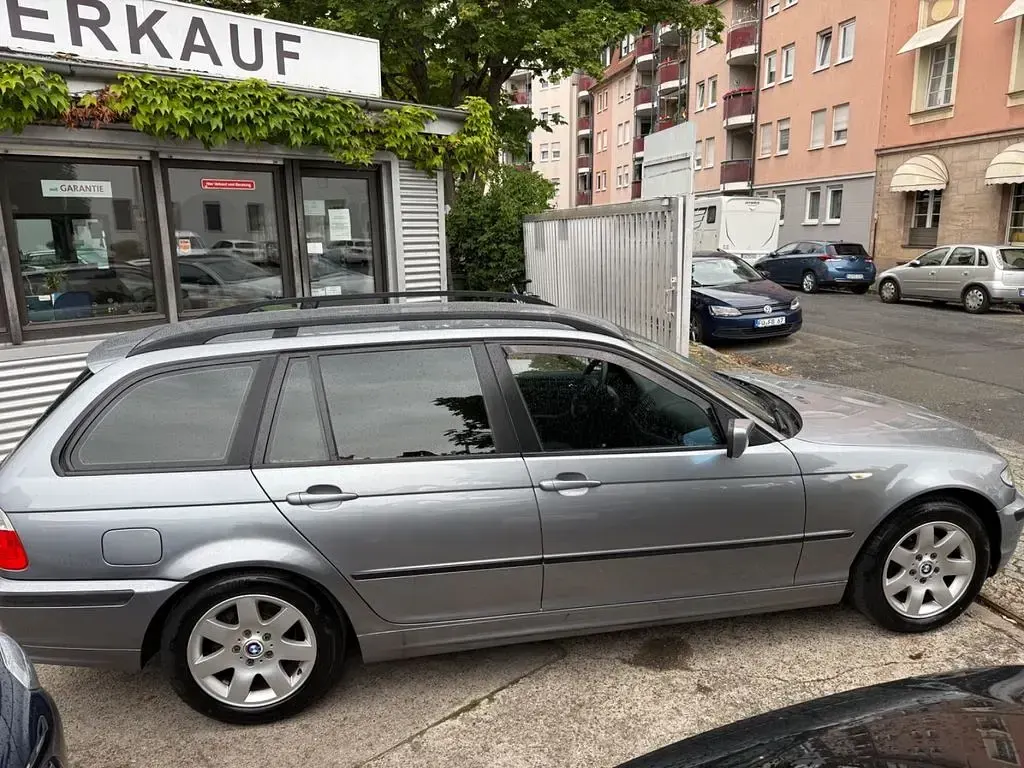 Gebraucht BMW 316 116 PS (85 kW) 2005 Grau Kombi