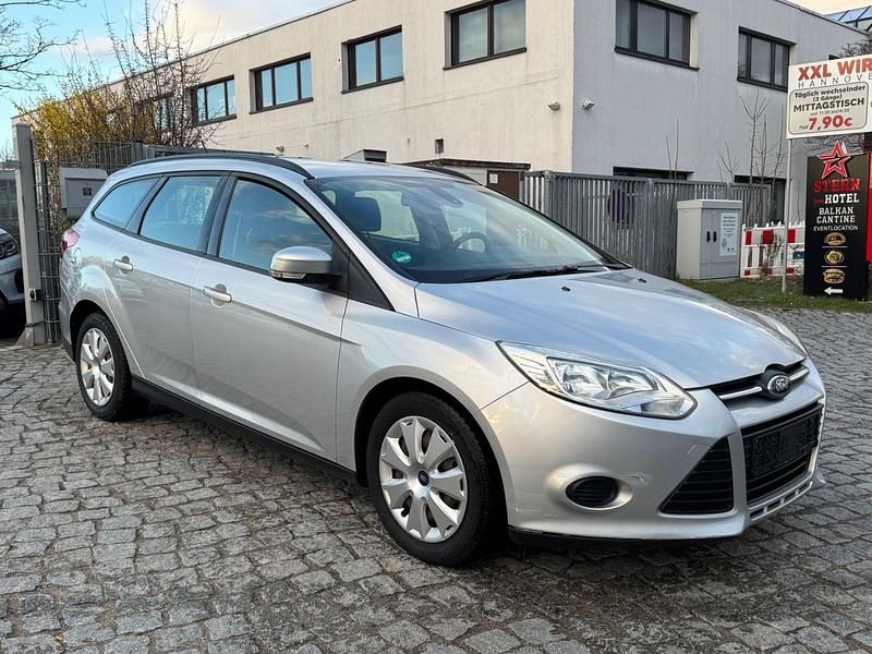 Gebraucht Ford Focus 116 PS (85 kW) 2014 Silber Kombi
