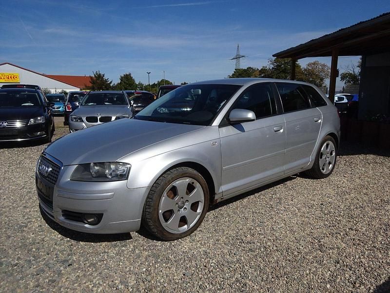 Silber Gebraucht 2006 Audi A3 Ambition Limousine | 1.700 € (Superpreis) - Bild 1/4