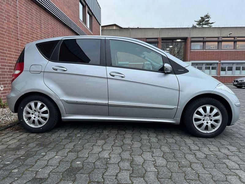Gebraucht Mercedes A150 95 PS (69 kW) 2005 Silber Limousine