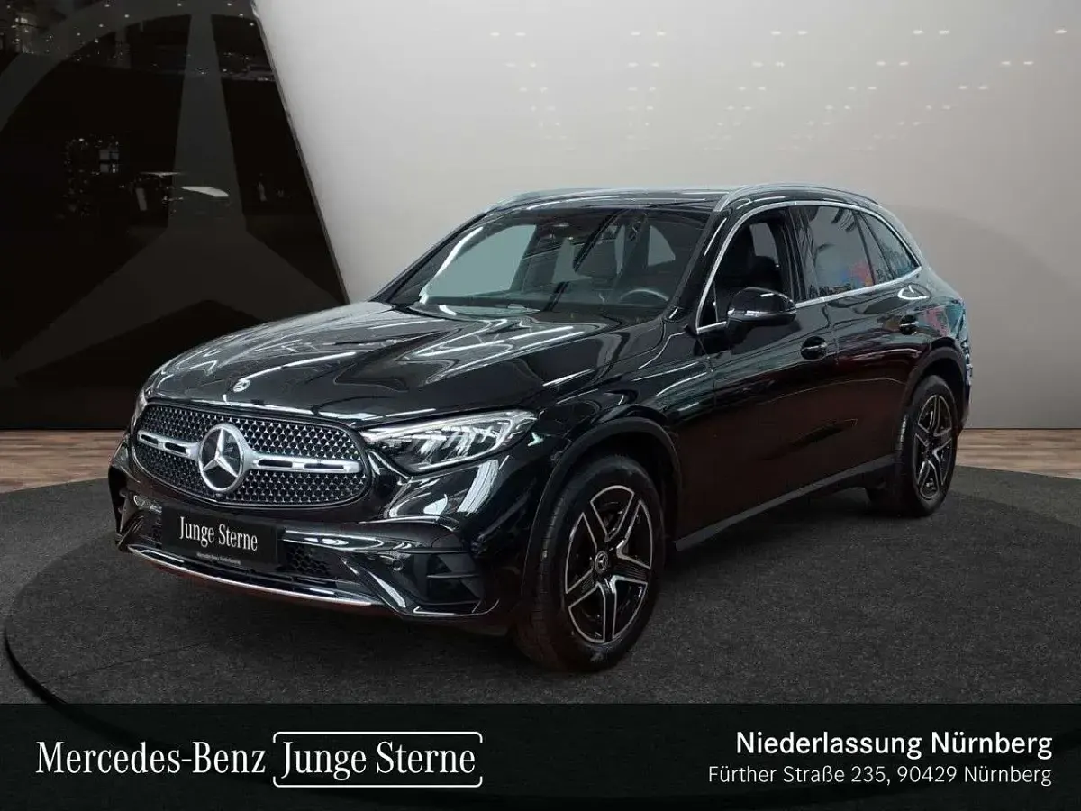 Gebraucht Mercedes GLC220 AMG 197 PS (144 kW) 2025 Schwarz SUV