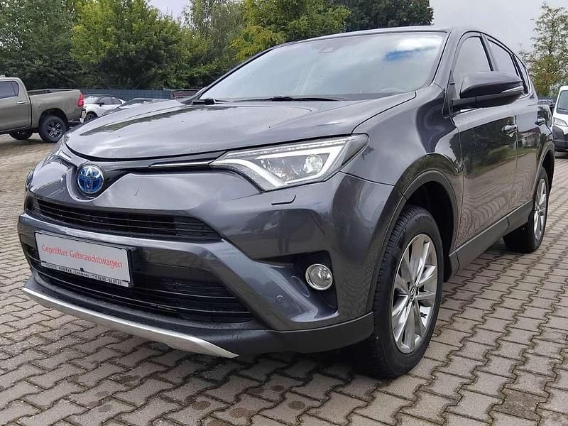 Grey metallic Gebraucht 2018 Toyota RAV4 Hybrid Team SUV | 20.790 € (Fairer Preis) - Bild 1/4