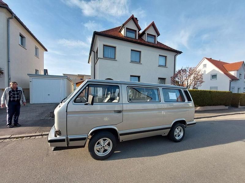 Usado VW Multivan 69 HP (50 kW) 1989 Prateado Monovolume