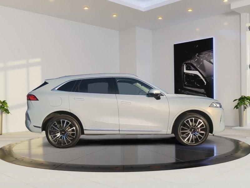 Metallic Gebraucht 2024 Wey Coffee 01 SUV | 45.280 € - Bild 1/1