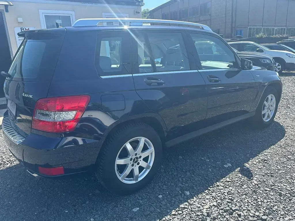 Gebraucht Mercedes GLK350 231 PS (169 kW) 2012 Cavansitblau  metalliclack SUV