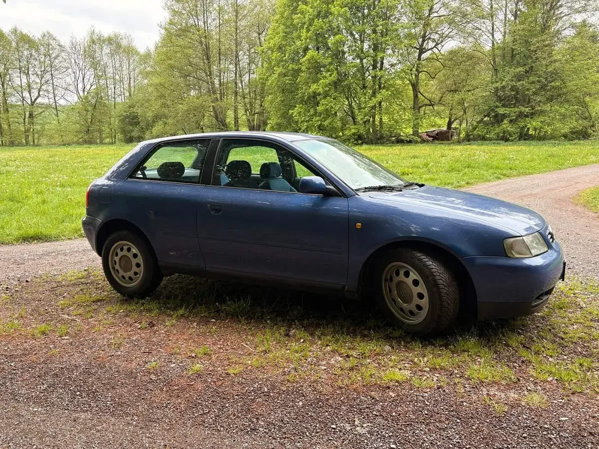 Gebraucht Audi A3 102 PS (75 kW) 1998 Blau Kleinwagen