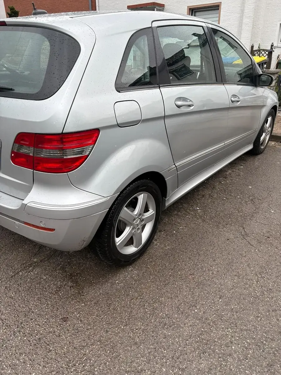 Gebraucht Mercedes B200 2005 Silber Van / Kleinbus