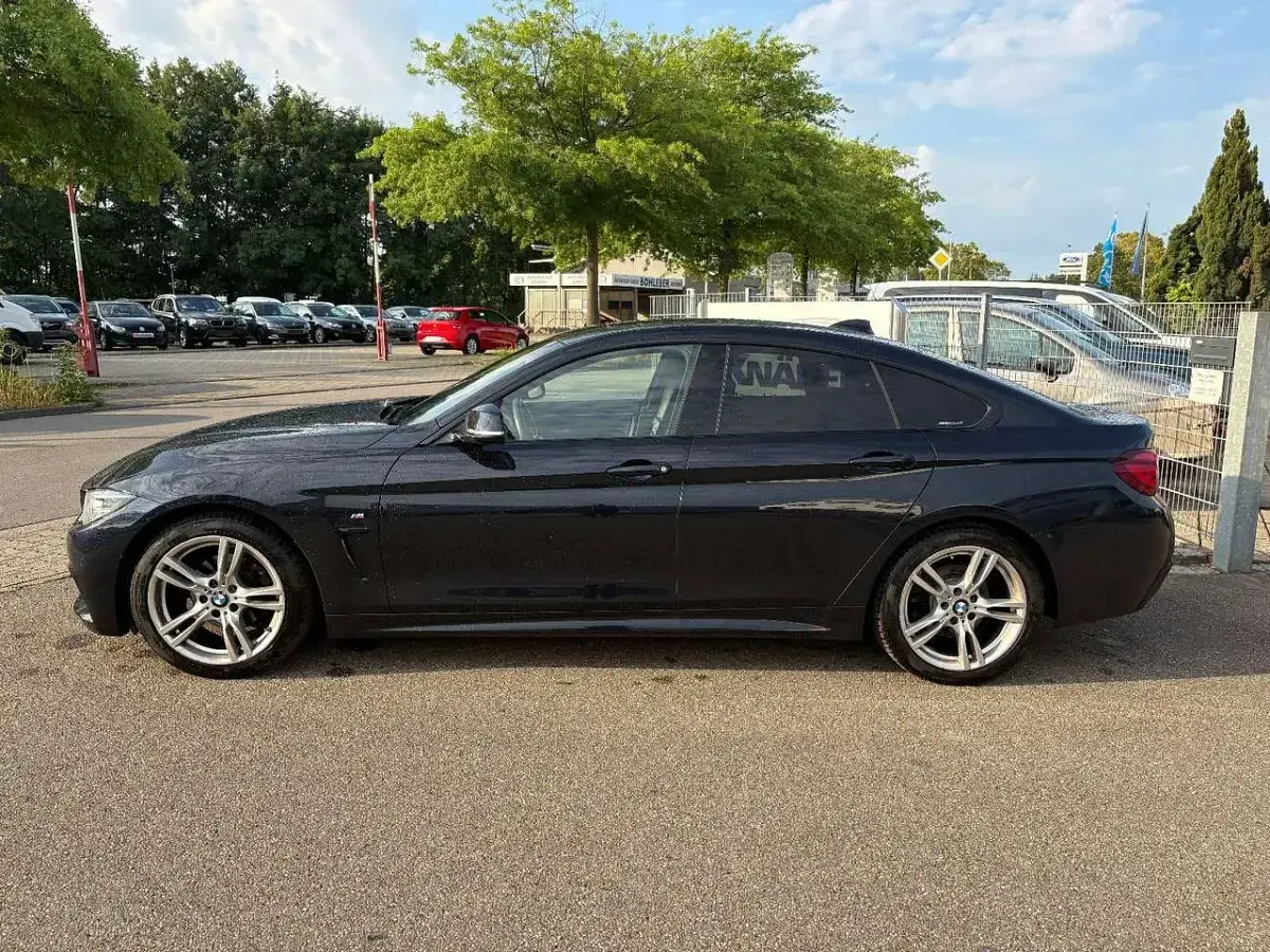 Gebraucht BMW 420 Gran Coupé M Sport 184 PS (135 kW) 2019 Carbonschwarz metallic Coupé