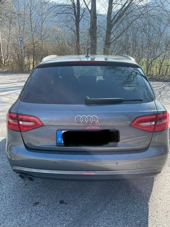 Gebraucht Audi A4 150 PS (110 kW) 2014 Silber Kombi