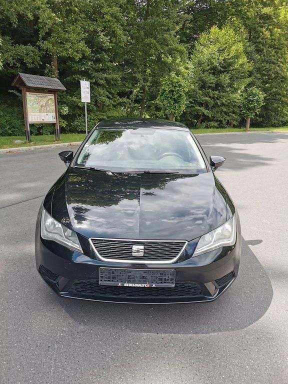 Schwarz Gebraucht 2014 Seat Leon Limousine | 6.300 € (Superpreis) - Bild 1/4