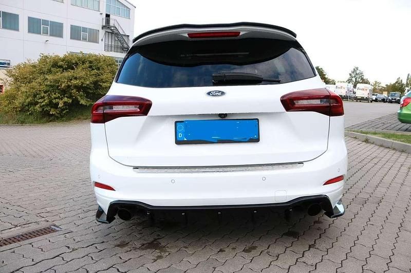 Gebraucht Ford Focus ST 280 PS (205 kW) 2019 Weiß Kombi