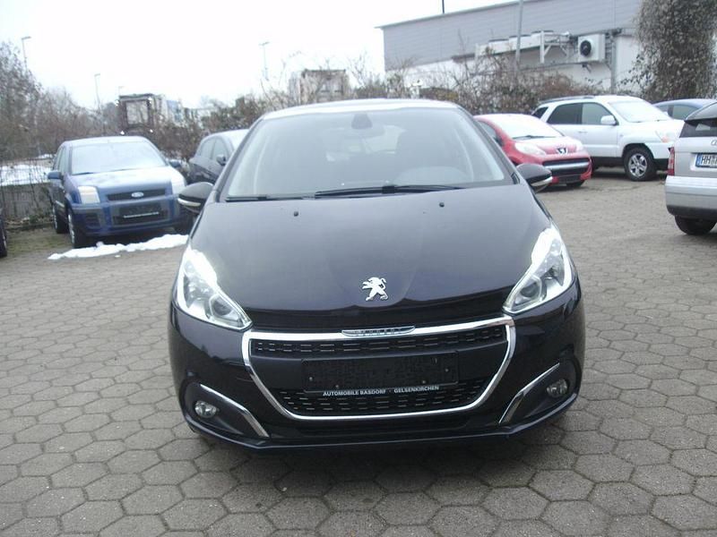 Schwarz Gebraucht 2018 Peugeot 208 Signature Sky Kleinwagen | 6.500 € (Fairer Preis) - Bild 1/4