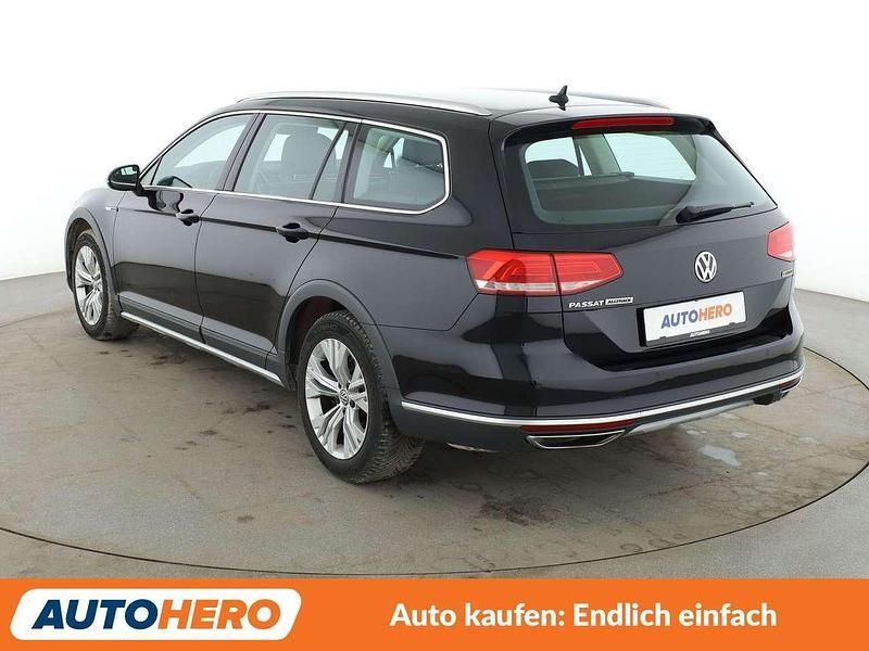 Gebraucht VW Passat Alltrack 272 PS (200 kW) 2019 Deep black Kombi