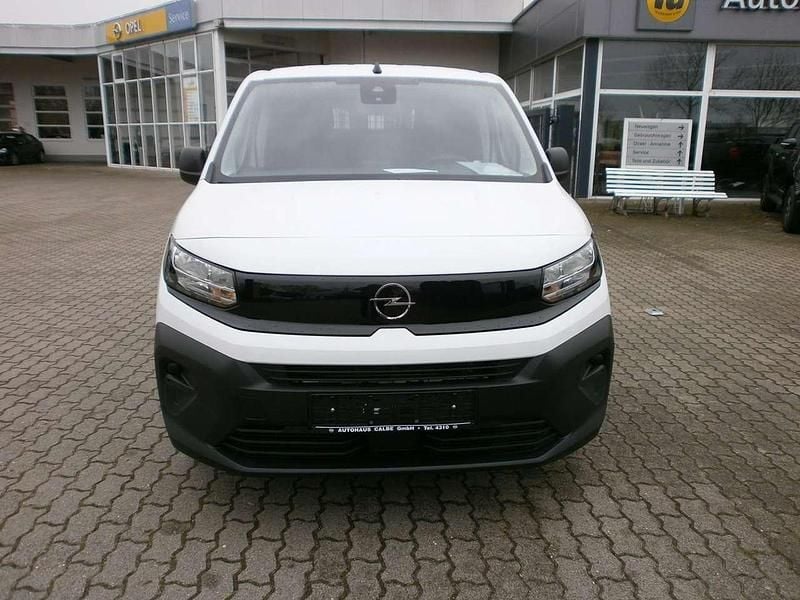 Nowe Opel Combo Basis 102 KM (75 kW) 2025 Biały Minivan