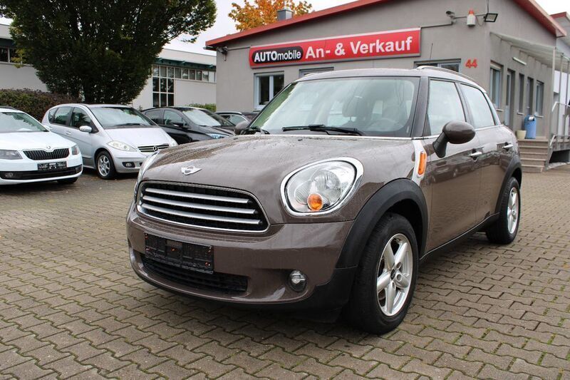 Light coffee Gebraucht 2011 Mini Cooper Countryman SUV | 7.490 € (Superpreis) - Bild 1/4