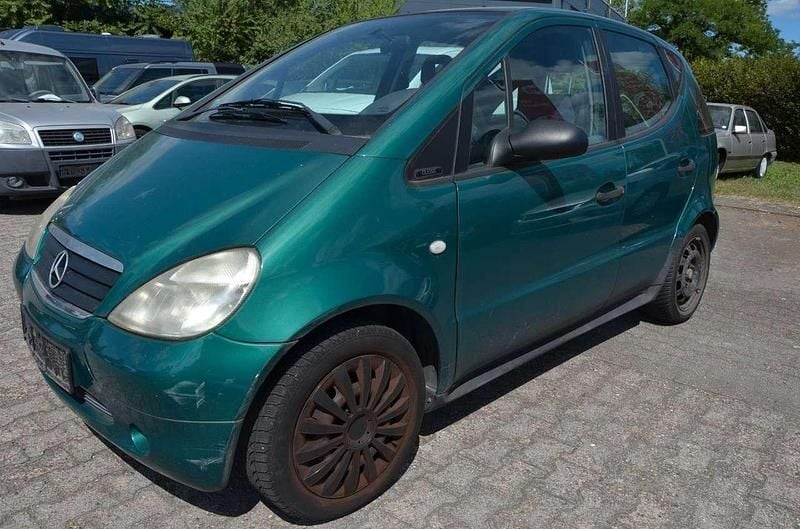Grün Gebraucht 2000 Mercedes A160 Classic Van / Kleinbus | 385 € (Guter Preis) - Bild 1/4