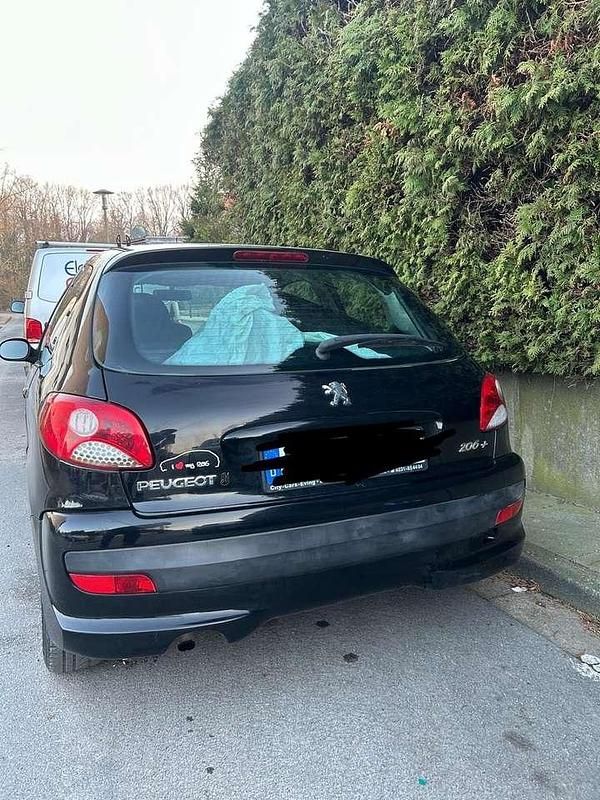 Gebraucht Peugeot 206 60 PS (44 kW) 2009 Limousine