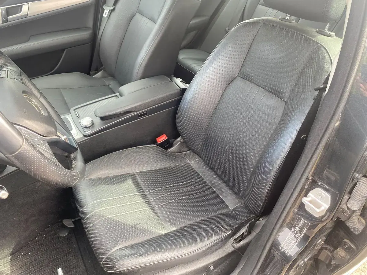 Gebraucht Mercedes C250 204 PS (150 kW) 2013 Schwarz Kombi