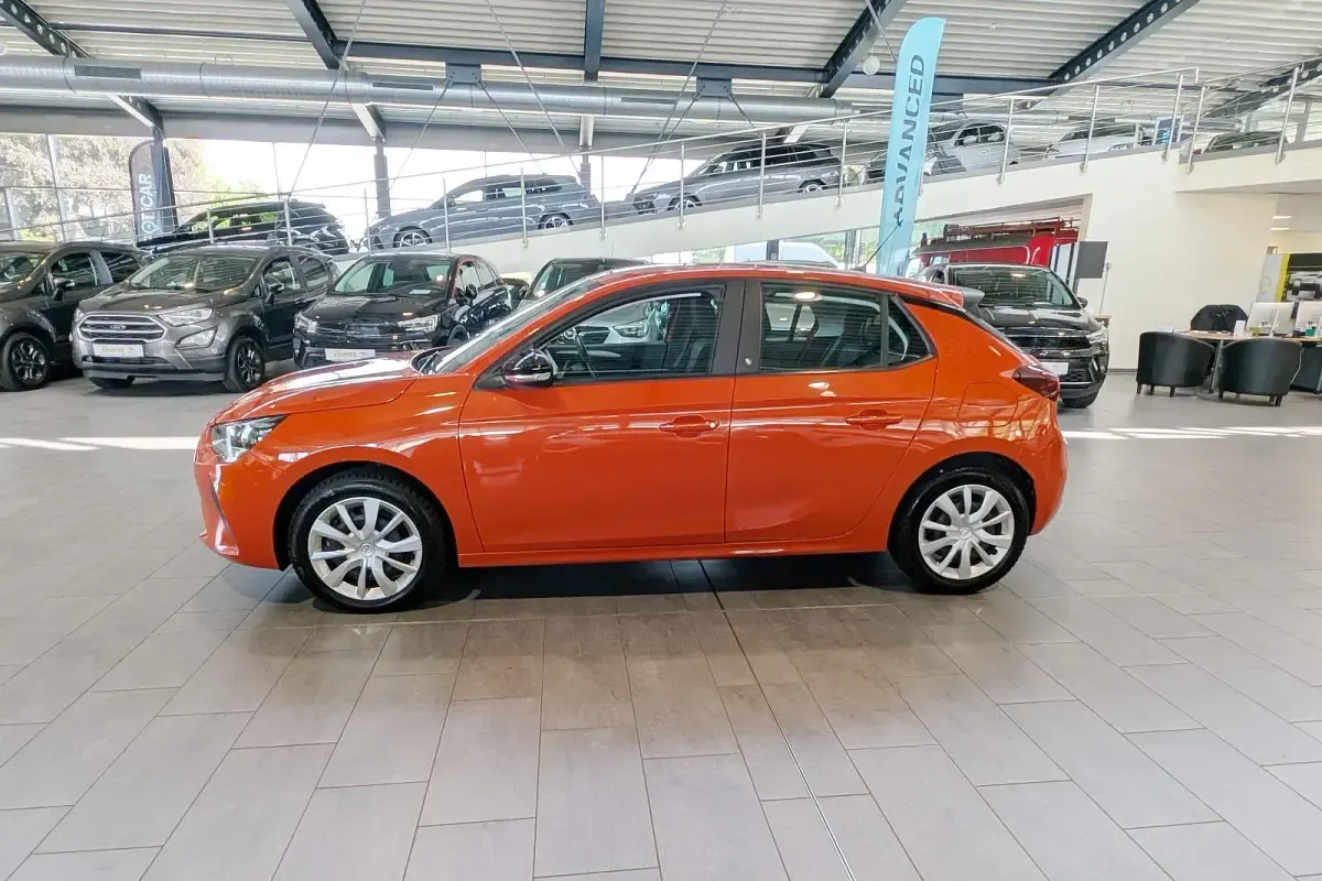 Gebraucht Opel Corsa-e Edition 100 kW (136 PS) 2022 Orange metallic Kleinwagen