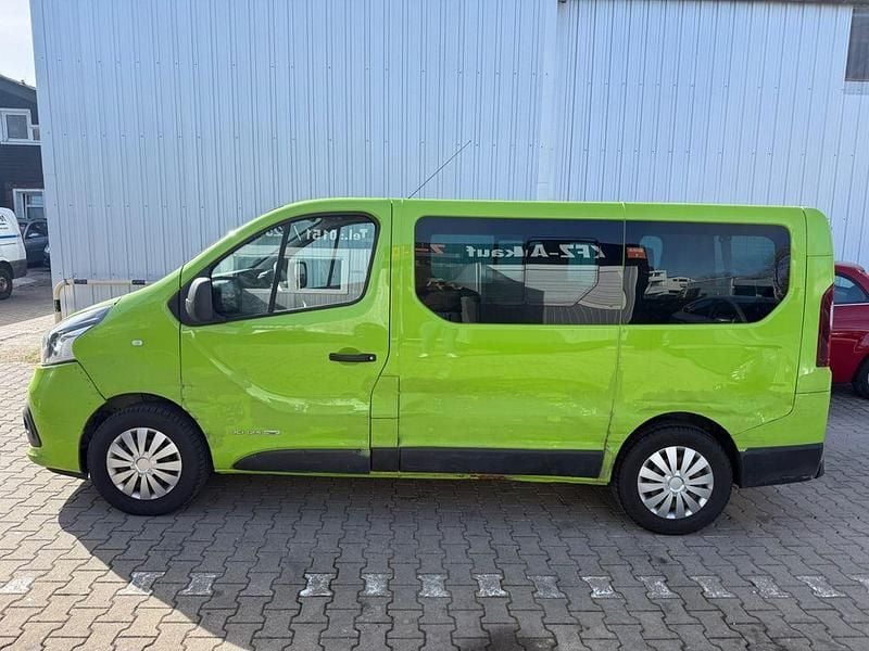 Gebraucht Renault Trafic 125 PS (91 kW) 2016 Grün Van / Kleinbus