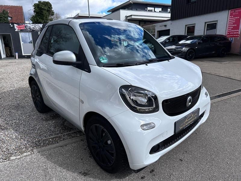 Gebraucht Smart ForTwo Cabrio 71 PS (52 kW) 2017 Weiß Cabrio