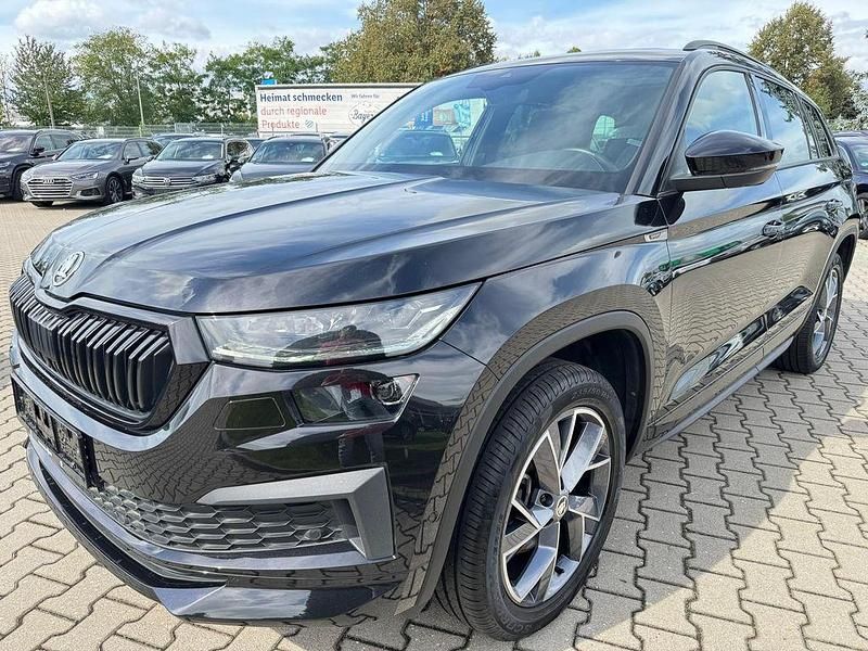 Schwarz Gebraucht 2022 Skoda Kodiaq SportLine SUV | 31.090 € (Fairer Preis) - Bild 1/4