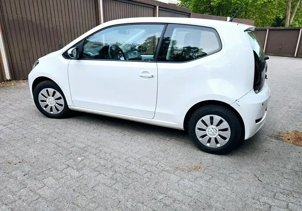 Second-hand VW up! 60 CP (44 kW) 2017 Alb Hatchback