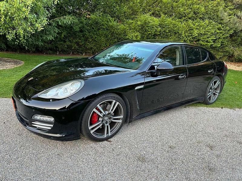 Gebraucht 2013 Porsche Panamera 4 Platinum Edition Limousine | 37.000 € (Teuer) - Bild 1/4