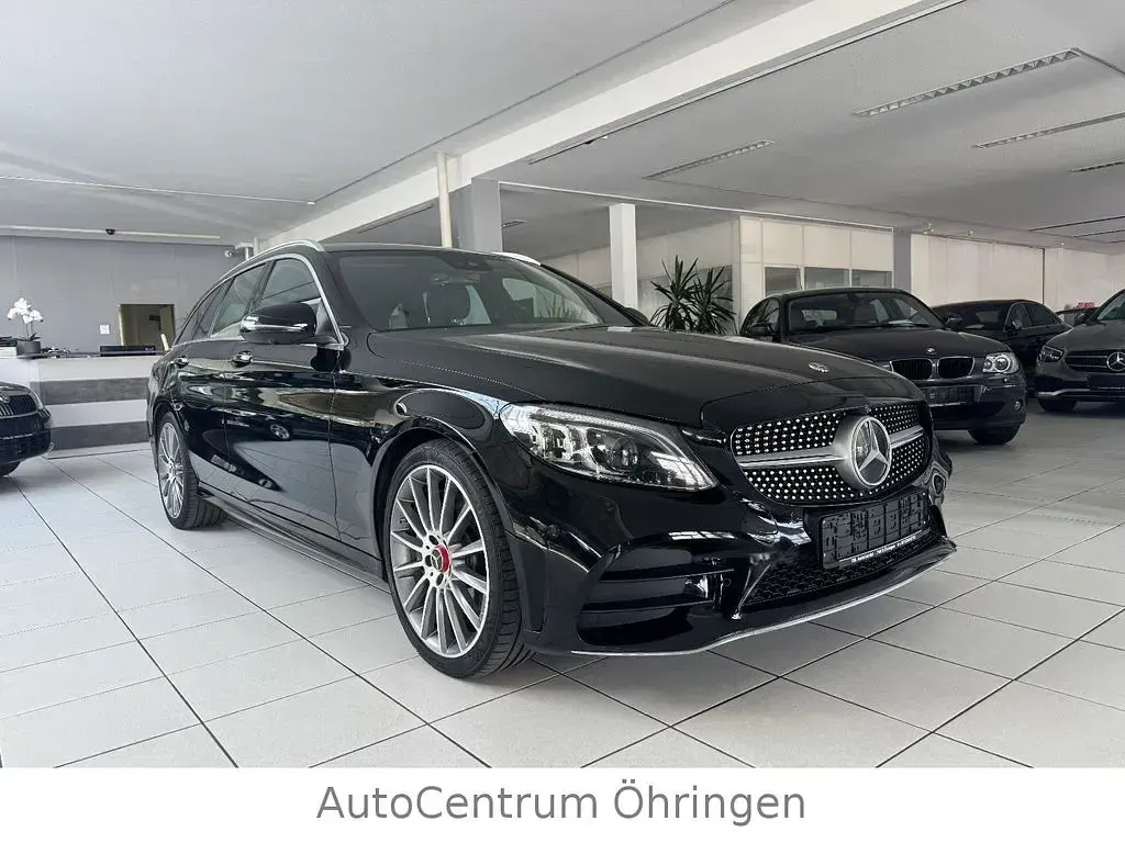 Gebraucht Mercedes C300 AMG line 258 PS (189 kW) 2019 Schwarz Limousine