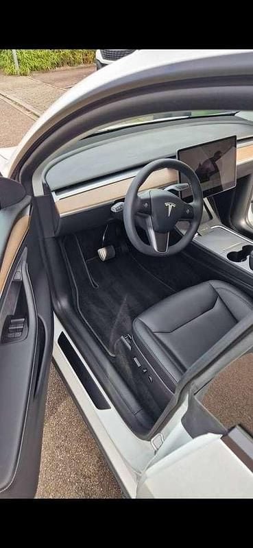Gebraucht Tesla Model Y 378 kW (514 PS) 2023 Weiß SUV