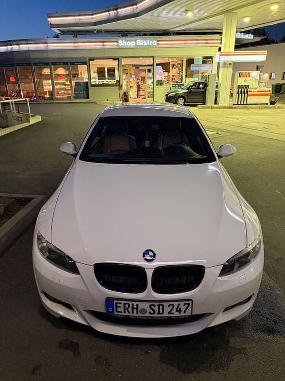 Gebraucht BMW 320 M Sport 184 PS (135 kW) 2010 Weiß Coupé