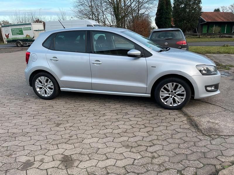 Silber Gebraucht 2013 VW Polo Kleinwagen | 4.750 € (Fairer Preis) - Bild 1/4
