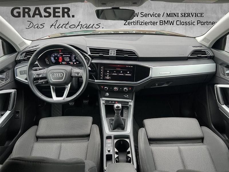 Gebraucht Audi Q3 Basis 150 PS (110 kW) 2020 Schwarz SUV