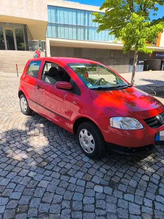 Gebraucht VW Fox 54 PS (39 kW) 2007 Rot Kleinwagen