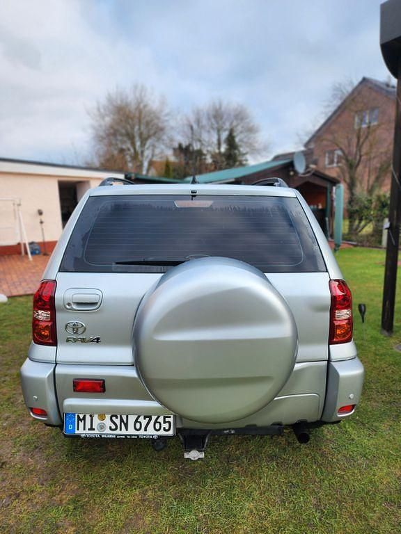 Gebraucht Toyota RAV4 125 PS (91 kW) 2005 Silber SUV