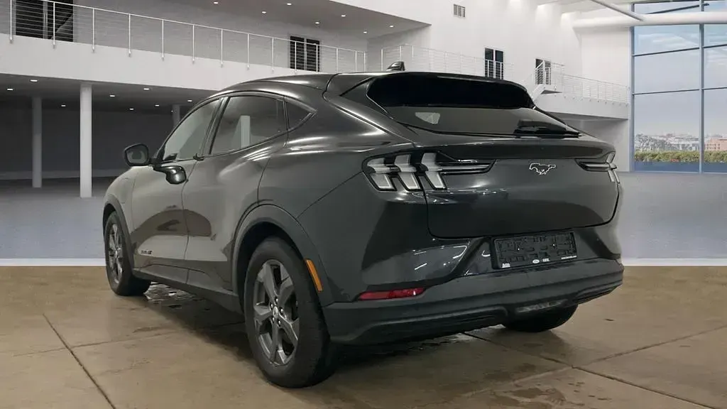 Gebraucht Ford Mustang Mach-E Extended Range 216 kW (294 PS) 2023 Schwarz SUV