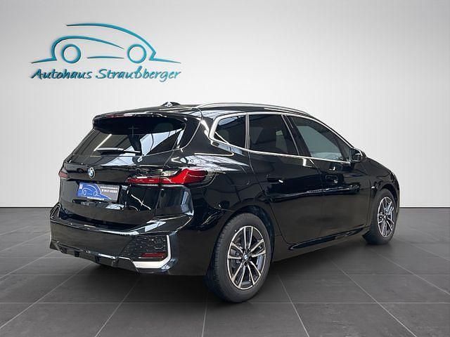 Gebraucht BMW 218 Active Tourer M Sport 136 PS (100 kW) 2024 Schwarz Van / Kleinbus
