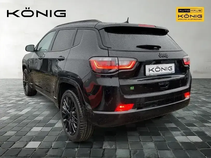 Gebraucht Jeep Compass Altitude 131 PS (96 kW) 2023 Schwarz SUV