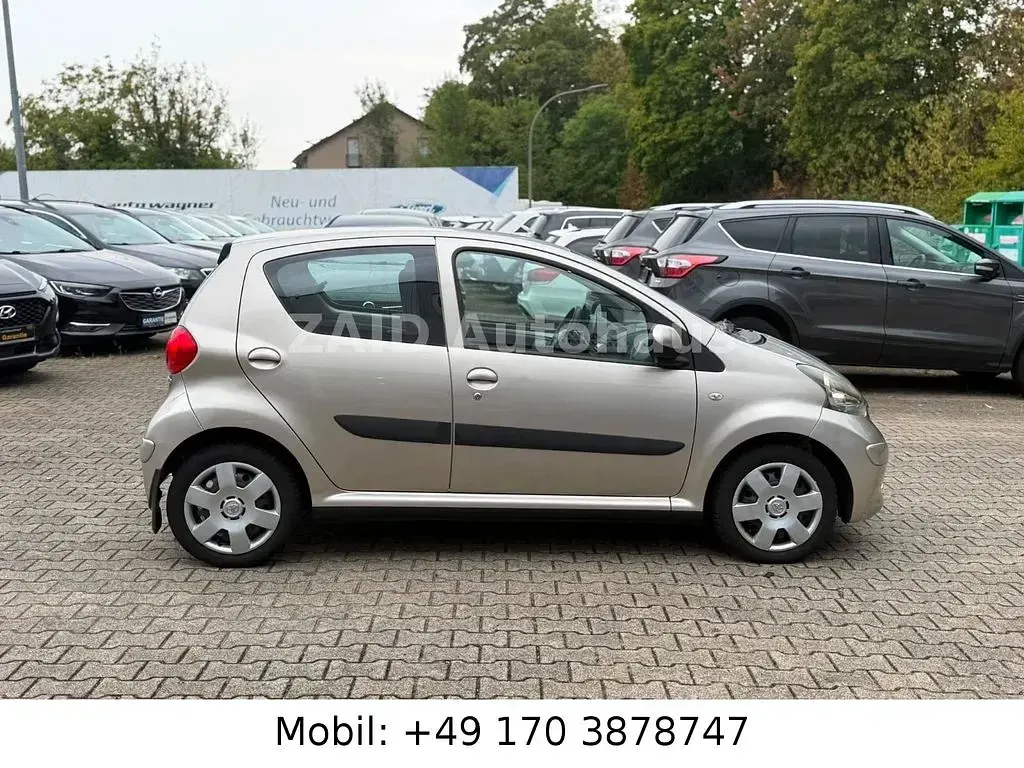 Gebraucht Toyota Aygo City 68 PS (50 kW) 2008 Beige Kleinwagen