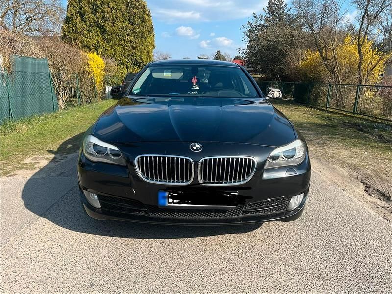 Gebraucht BMW 525 204 PS (150 kW) 2011 Schwarz Limousine
