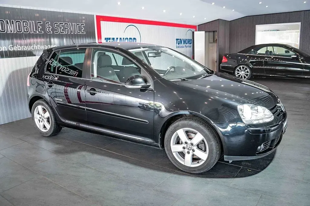 Gebraucht VW Golf V United 80 PS (58 kW) 2008 Schwarz Kleinwagen