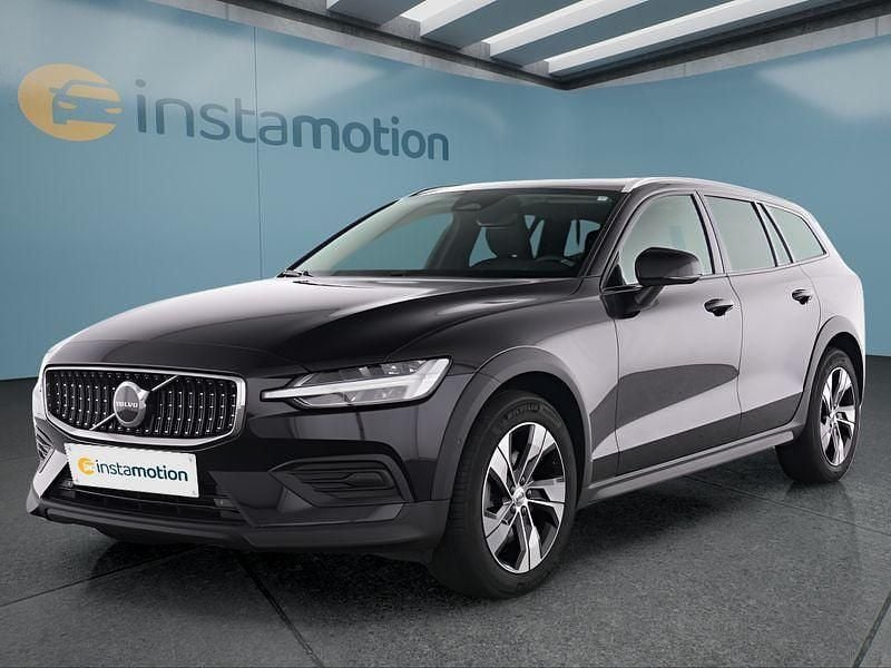 Gebraucht Volvo V60 CC 197 PS (144 kW) 2023 Schwarz Kombi