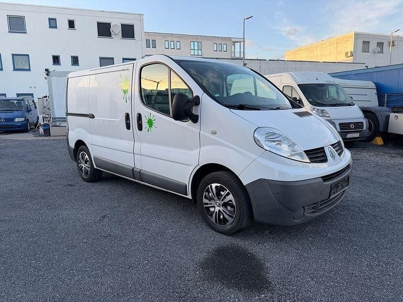 Gebraucht Renault Trafic 90 PS (66 kW) 2012 Weiß Van / Kleinbus