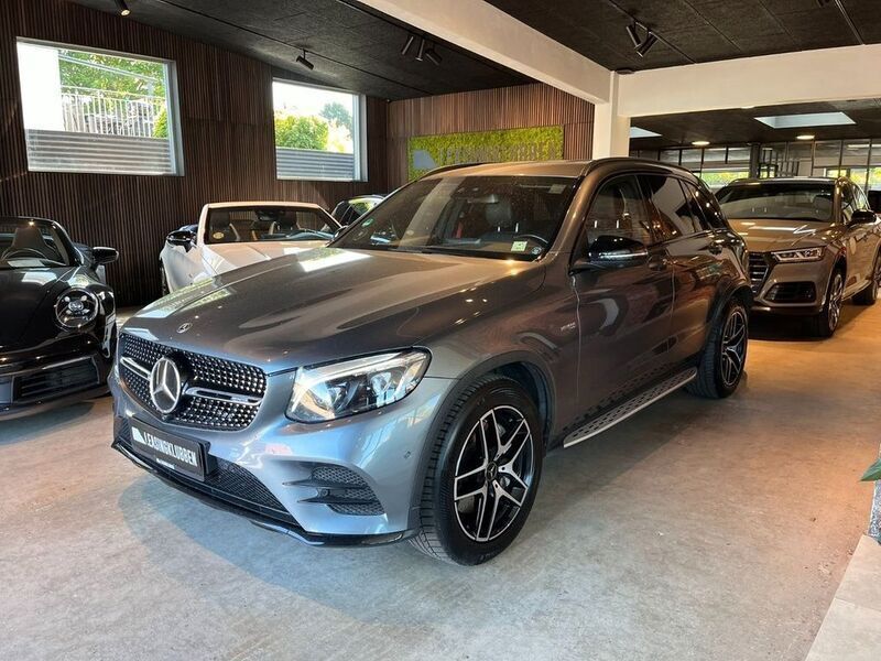 Grau Gebraucht 2018 Mercedes GLC43 AMG AMG SUV | 31.880 € (Guter Preis) - Bild 1/4